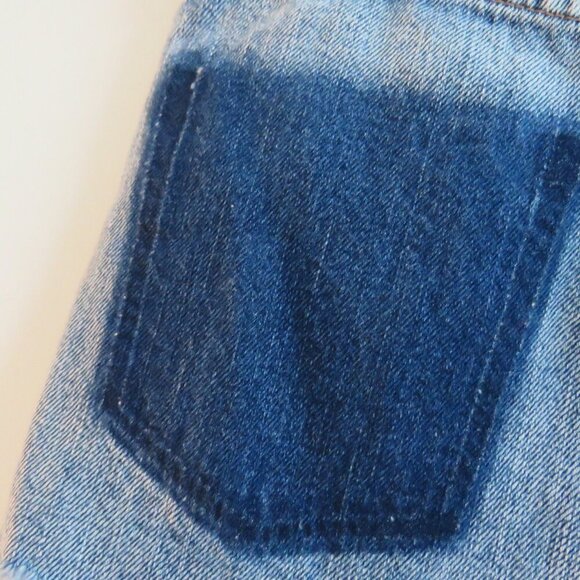 MOUSSY VINTAGE Exposed Button Fly Distressed Raw Hem Jean Shorts - Picture 14 of 15